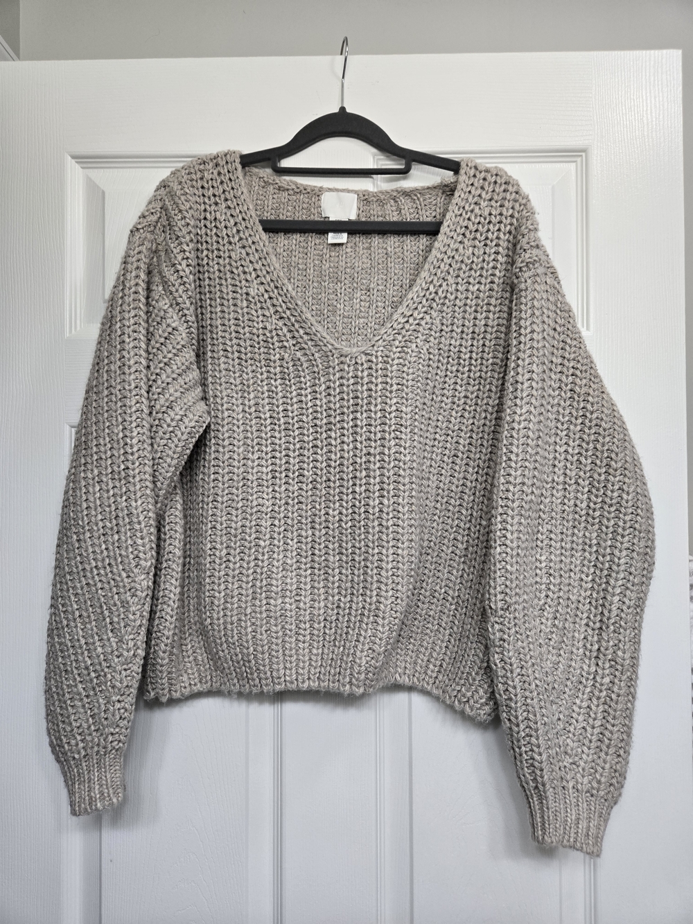 H&M V-Neck Chunky Knit Sweater - Beige